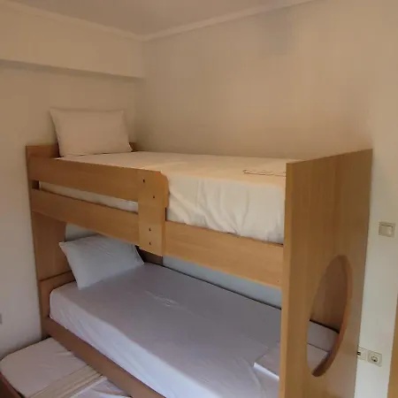 Deluxe Chrousso Pool فيلة باليوري