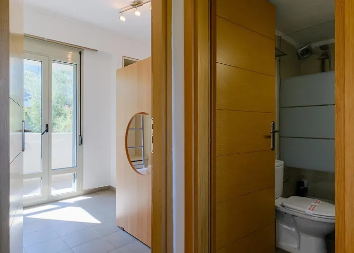 Deluxe Chrousso Pool * Paliouri