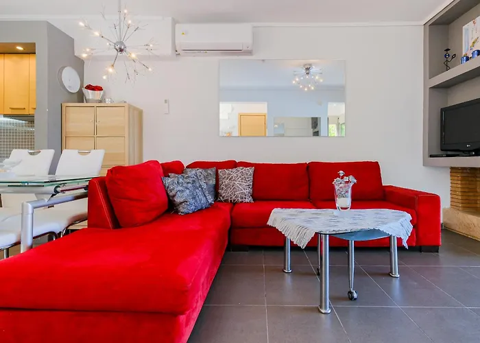 Villa Deluxe Chrousso Pool *